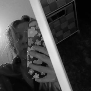 Meet your Posher, Tori